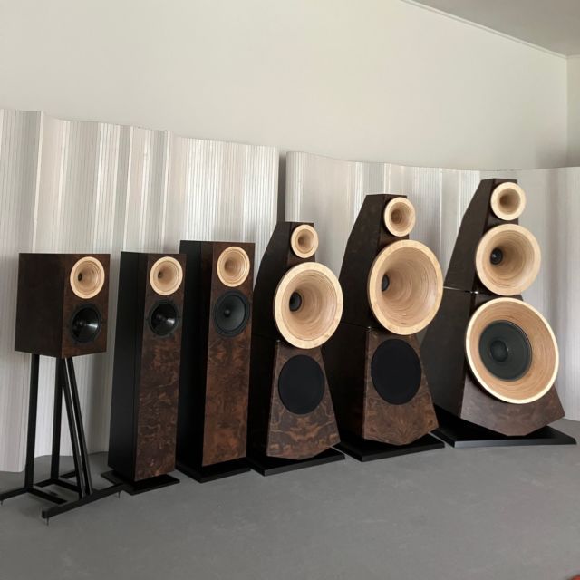 Our current model line from Orfeo to Carnegie. All in walnut root

#odeonaudio #highend #audio #hifi #horns